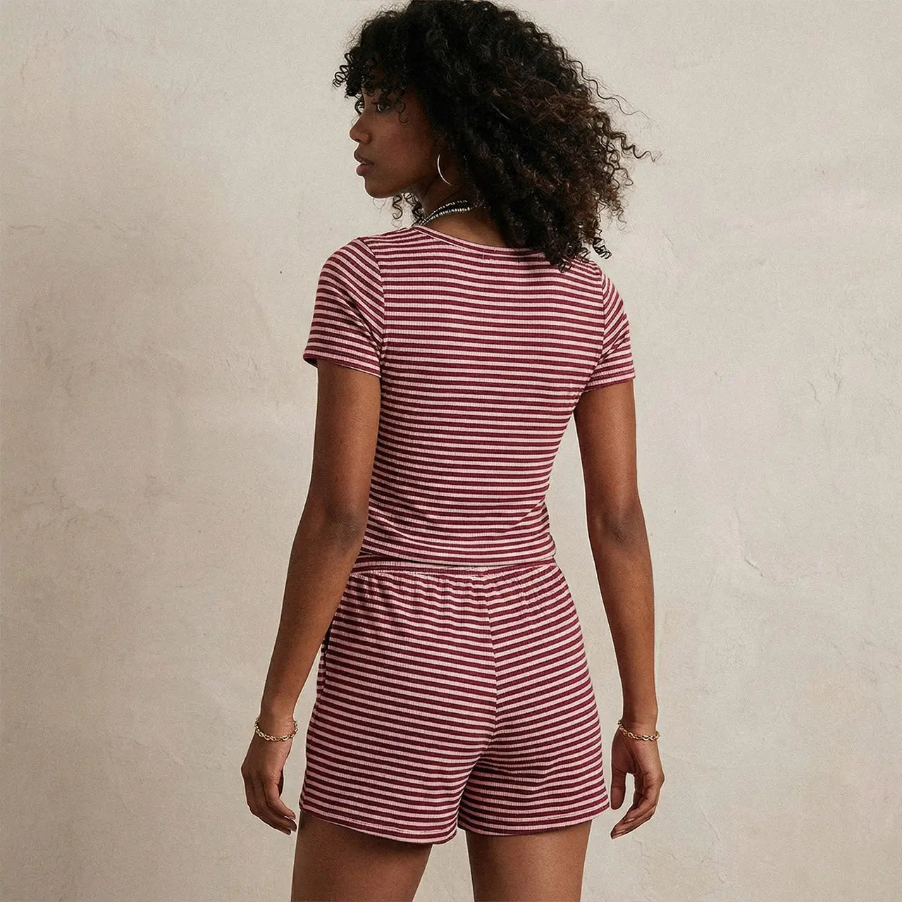 Trendy Queen Women'S 2 Piece Ribbed Striped Set Short Sleeve Scoop Neck Top and Matching Shorts Summer Lounge Wear Casual Shortsleeve